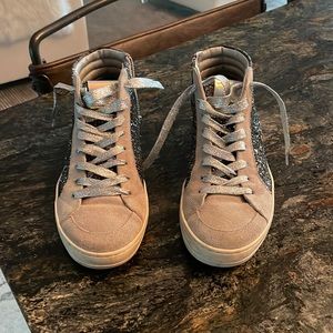 P448 High Top Glitter Sneaker